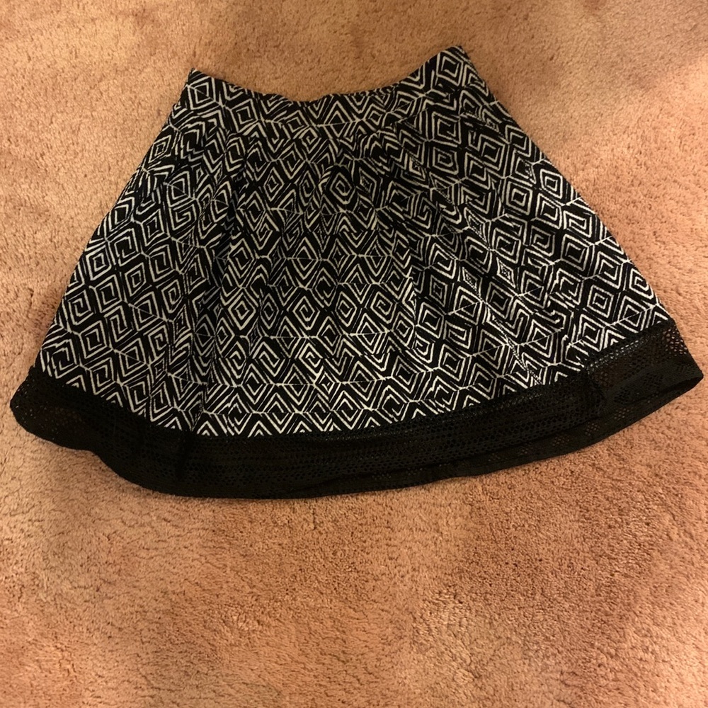 Black and white chiffon skirt